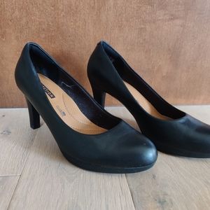 Classic Black Pump Clarks